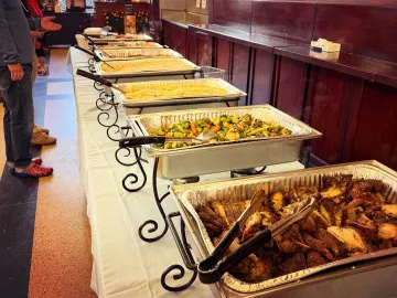Traditional Thanksgiving meal served for students