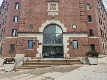 JTS building at 3080 Broadway