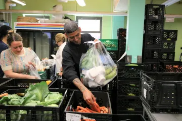 Chef Tim packs a pantry package