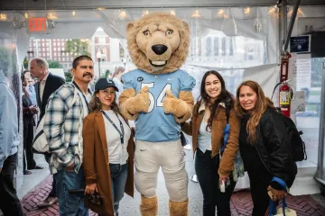 family with Roaree 